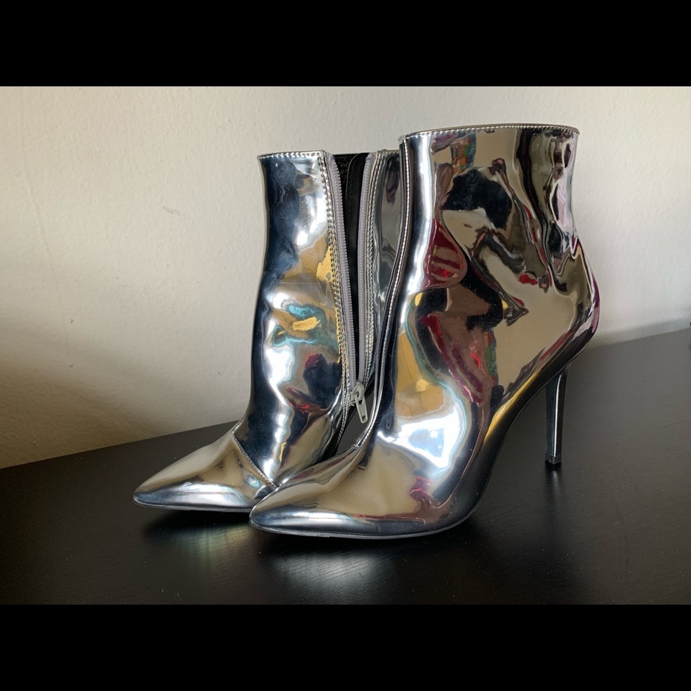 Thalia Sodi Rylie Booties